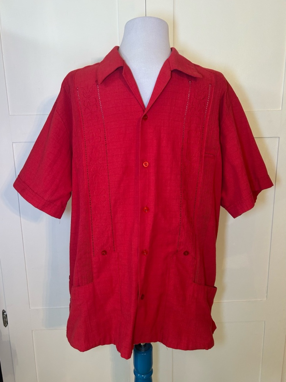 Men's Red Guayabera Button-Up Shirt size 40